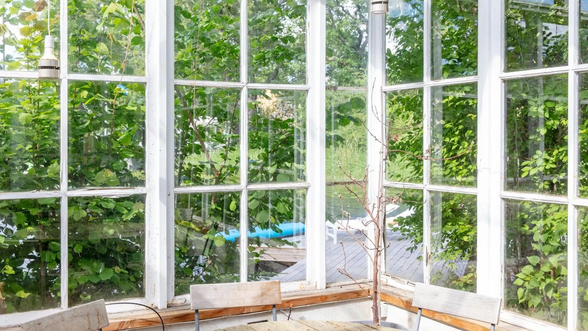 Peaceful, Picturesque Lake & Forest Retreat Stockholm Ferienhaus