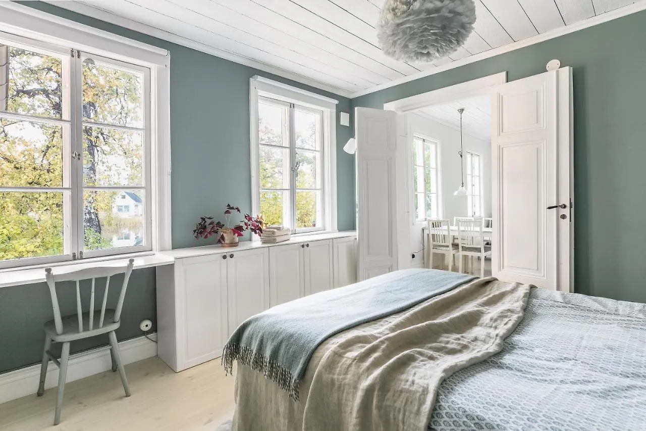 Peaceful, Picturesque Lake & Forest Retreat Stockholm 0*,  Schweden